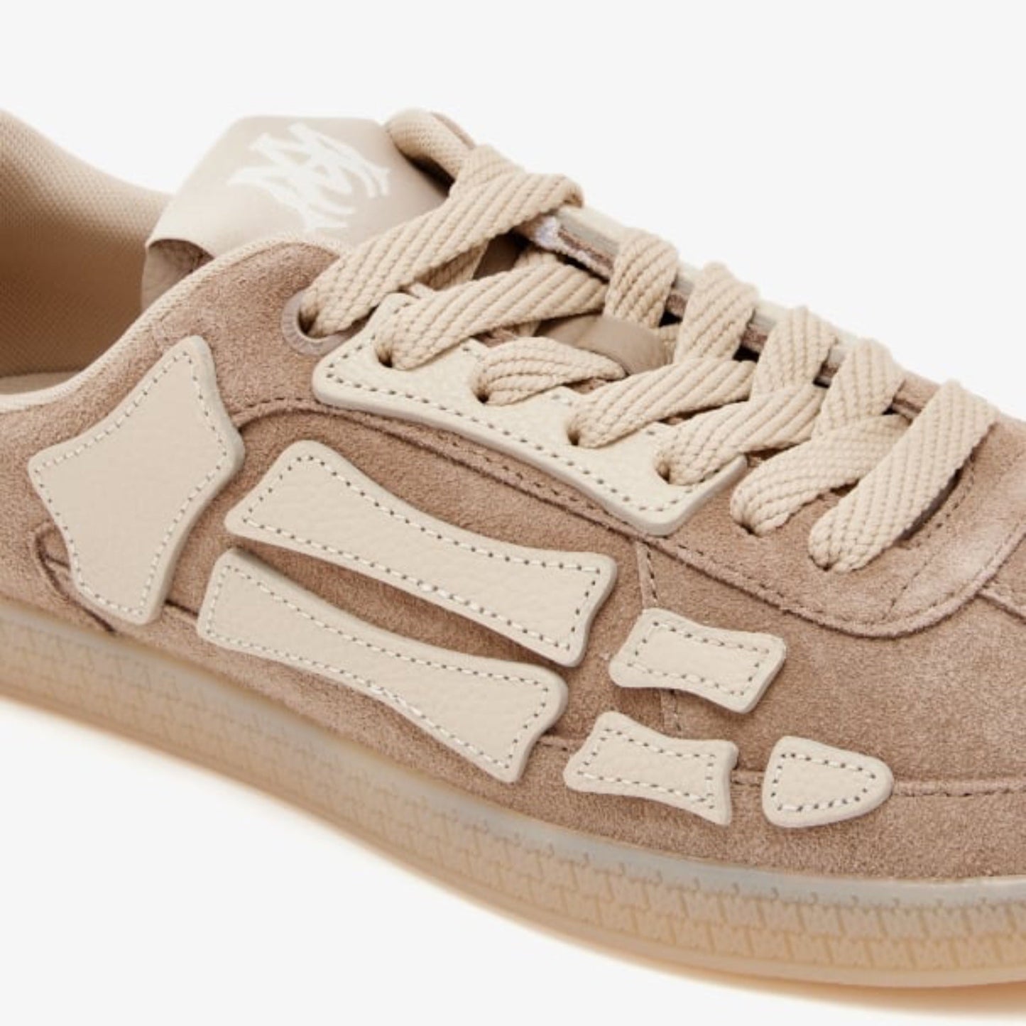 Amiri Pacífic Bone
